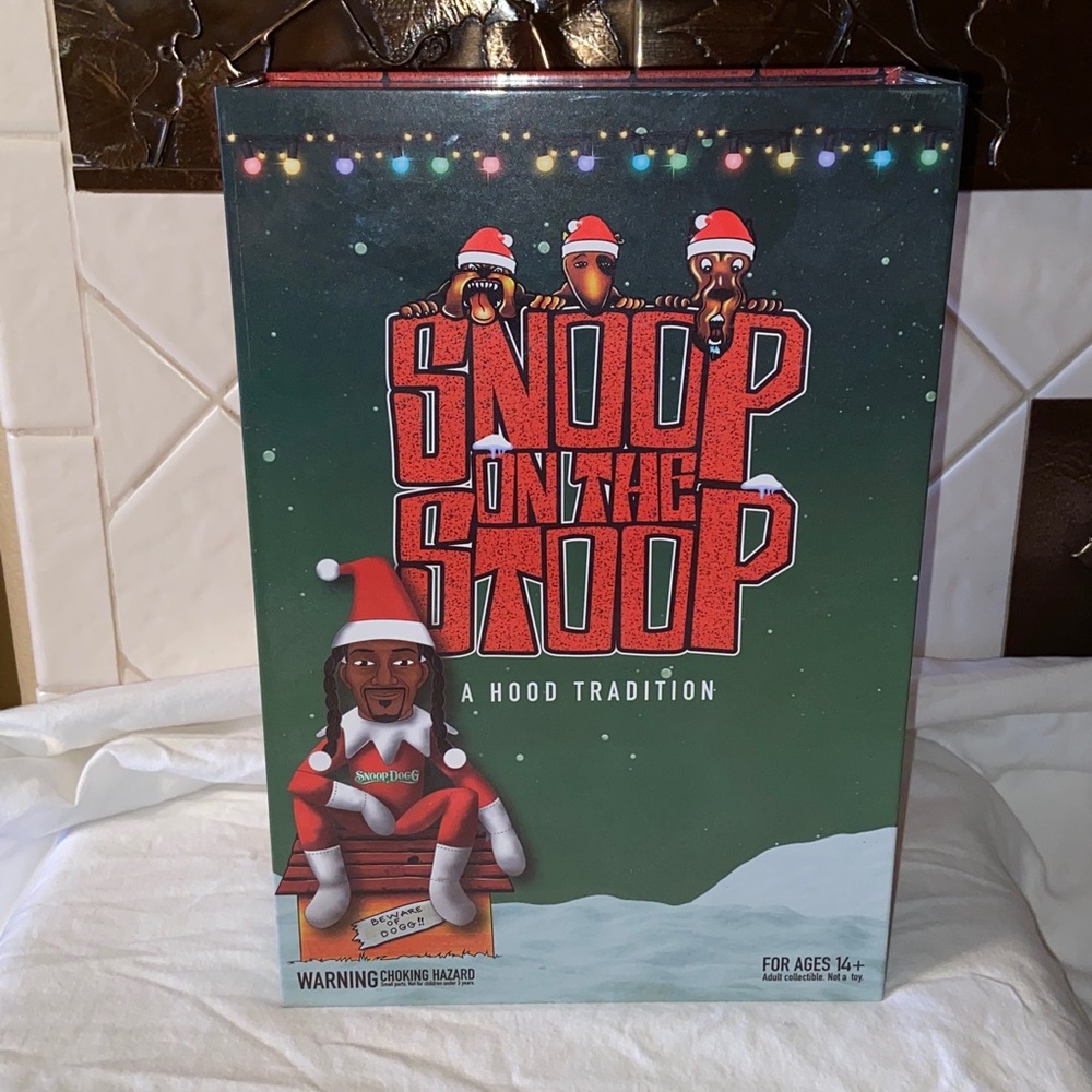 Nib Snoop on the Stoop